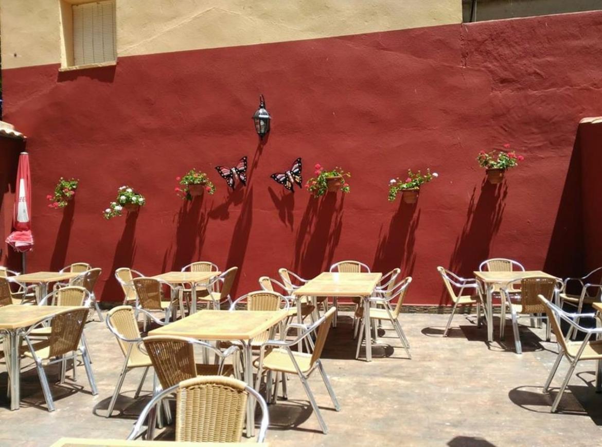 Hostal Restaurante Morote Cano Lezuza ภายนอก รูปภาพ